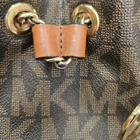 MICHAEL Michael Kors Frankie Drawstring Monogrammed Crossbody - Picture 9 of 14